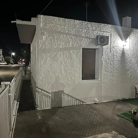 Εξοχική Μονοκατοικία με αυλή και εξωτερική αποθήκη-Country house with yard&external warehouse 4* Dhermatianika