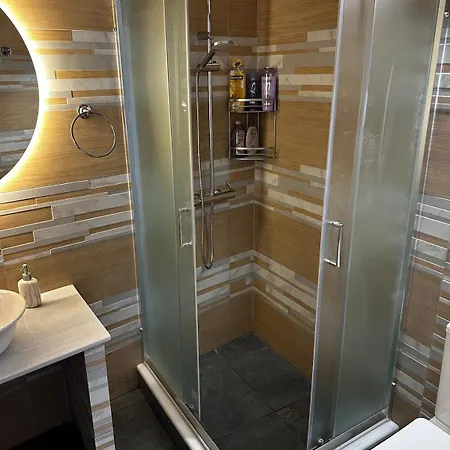 Εξοχική Μονοκατοικία με αυλή και εξωτερική αποθήκη-Country house with yard&external warehouse Appartement 4*