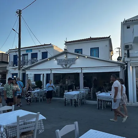 εξοχική μονοκατοικία με αυλή και εξωτερική αποθήκη-country House With Yard And External Warehouse Apartment *