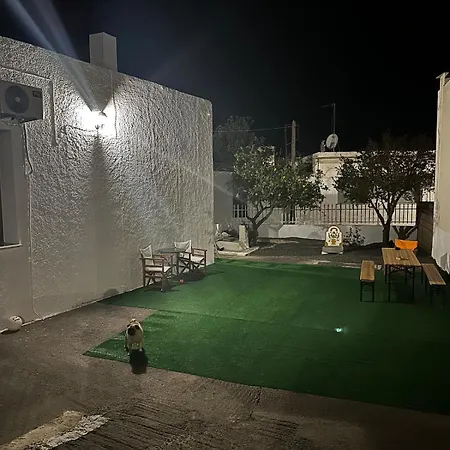 εξοχική μονοκατοικία με αυλή και εξωτερική αποθήκη-country House With Yard And External Warehouse Apartment