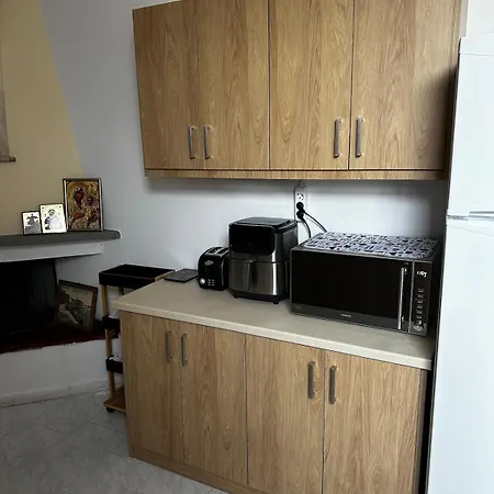 Apartment εξοχική μονοκατοικία με αυλή και εξωτερική αποθήκη-country House With Yard And External Warehouse