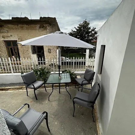 Εξοχική Μονοκατοικία με αυλή και εξωτερική αποθήκη-Country house with yard&external warehouse Appartement Dhermatianika