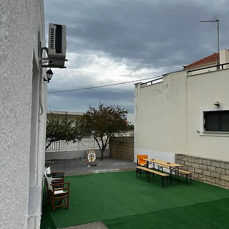 εξοχική μονοκατοικία με αυλή και εξωτερική αποθήκη-country House With Yard And External Warehouse Appartement Dhermatianika