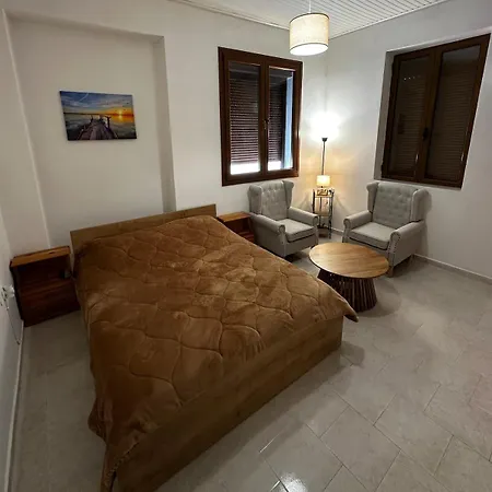 Appartement Εξοχική Μονοκατοικία με αυλή και εξωτερική αποθήκη-Country house with yard&external warehouse 4*