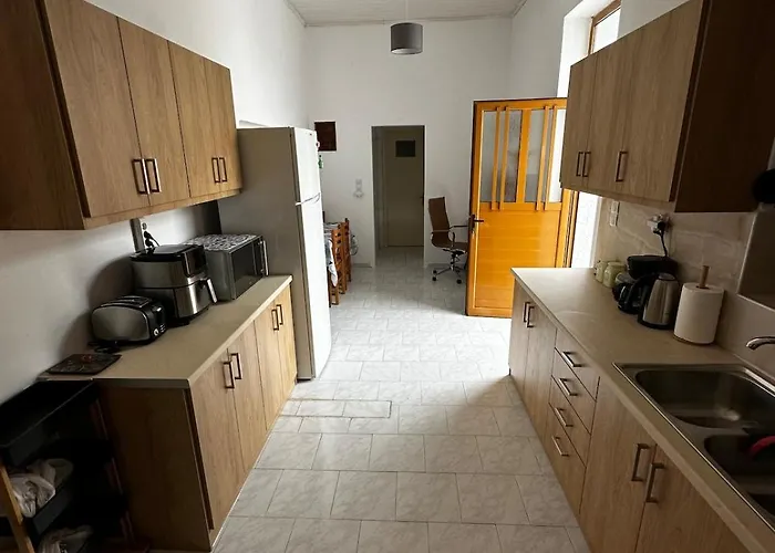 εξοχική μονοκατοικία με αυλή και εξωτερική αποθήκη-country House With Yard And External Warehouse *