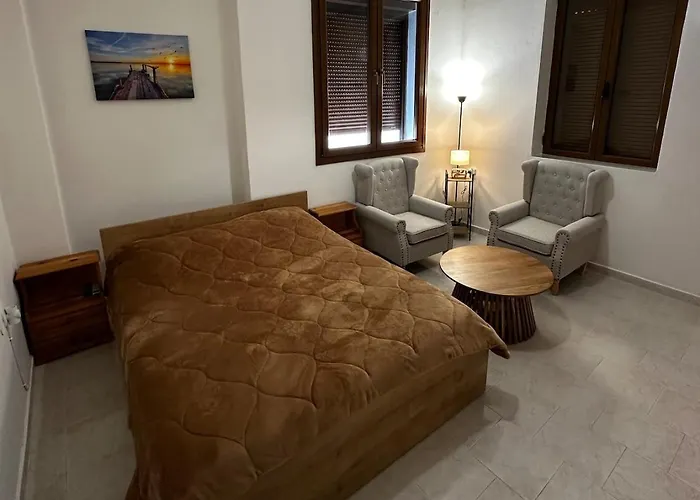 דירה εξοχική μονοκατοικία με αυλή και εξωτερική αποθήκη-country House With Yard And External Warehouse *